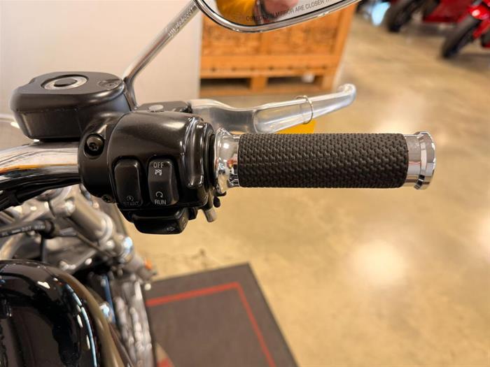 Ducati Vicenza - HARLEY-DAVIDSON XL 883L Sportster 883 SuperLow | ID 40006