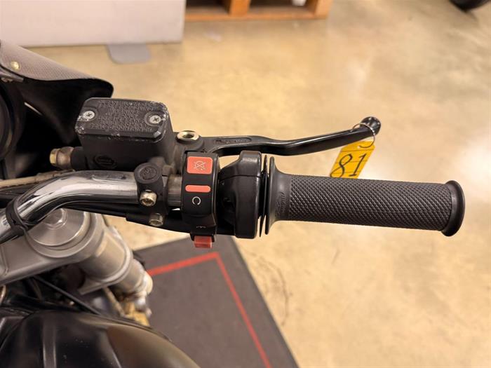 Ducati Vicenza - DUCATI Monster 750 | ID 40493